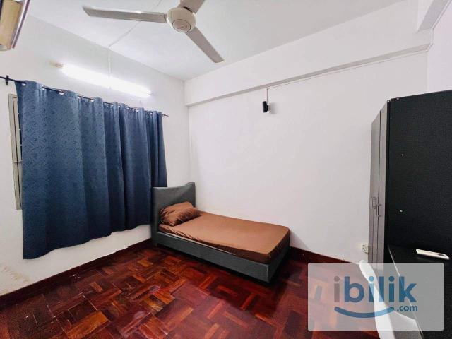 Room for rent in Petaling, Damansara Damai