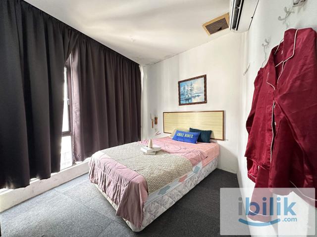 Room for rent in Petaling, Alam Impian