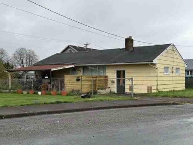 House for sale in Oregonia