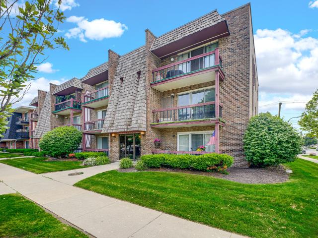 Condo for sale in Oak Lawn, Illinois