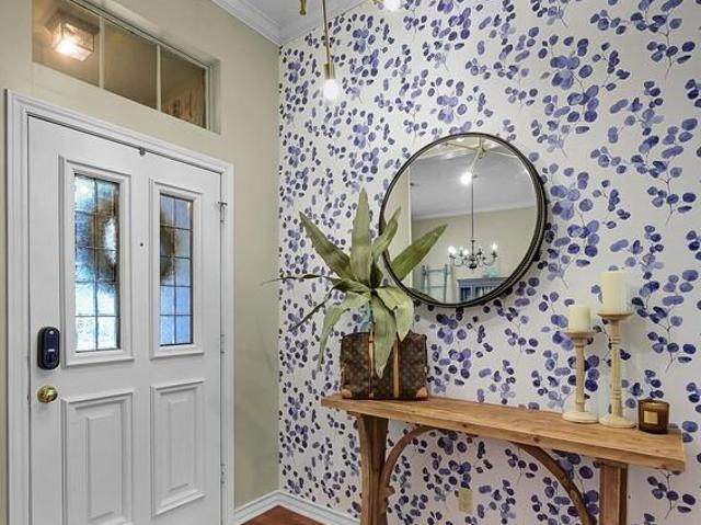 House for sale in Woodway