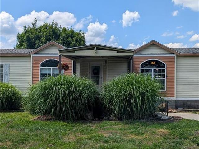 House for sale in Nelson, Missouri