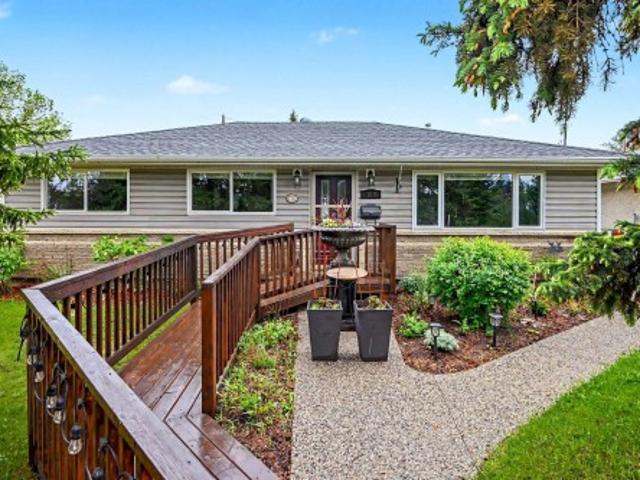 House for sale in Wedgewood, Alberta
