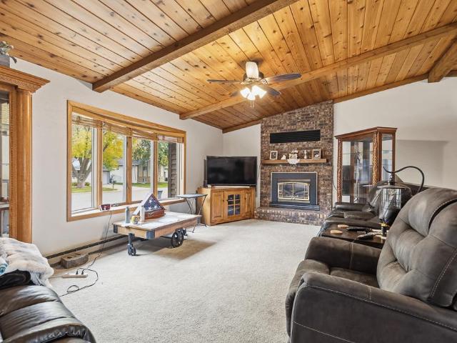 House for sale in Marshall, Lyon County