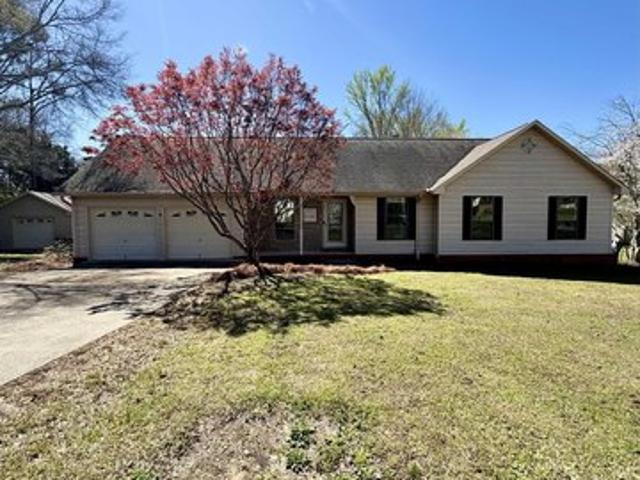 House for sale in Clanton, Alabama
