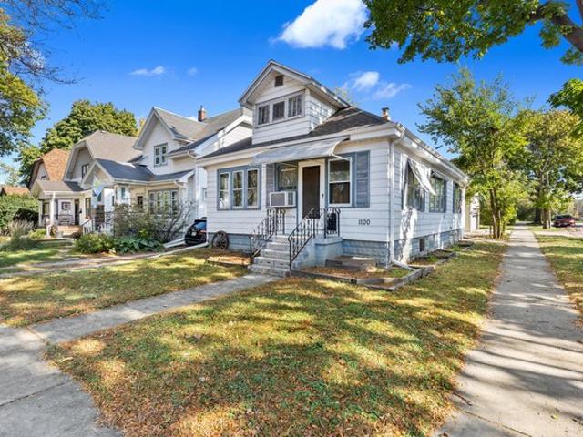 House for sale in Jacobus Park, Wauwatosa