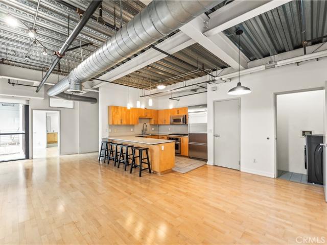 Condo for sale in Canoga Park, California