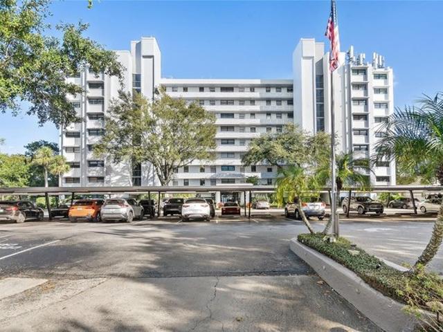 Condo for sale in Maitland, Florida