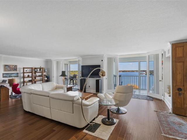 Condo for sale in Maitland, Florida