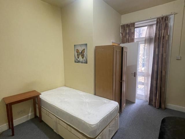 Studio for rent in West Kensington, Greater London