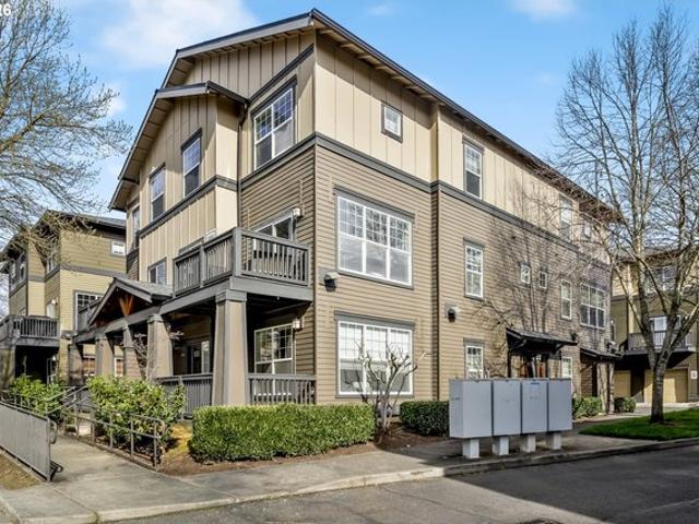 Condo for sale in Oregonia