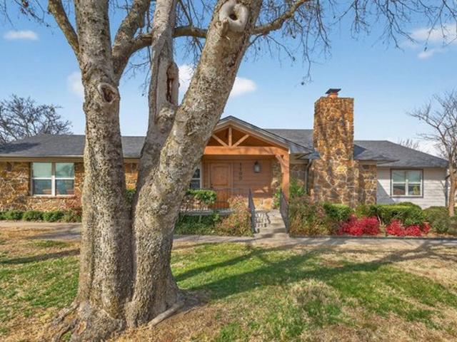 House for sale in Claremore, Rogers County