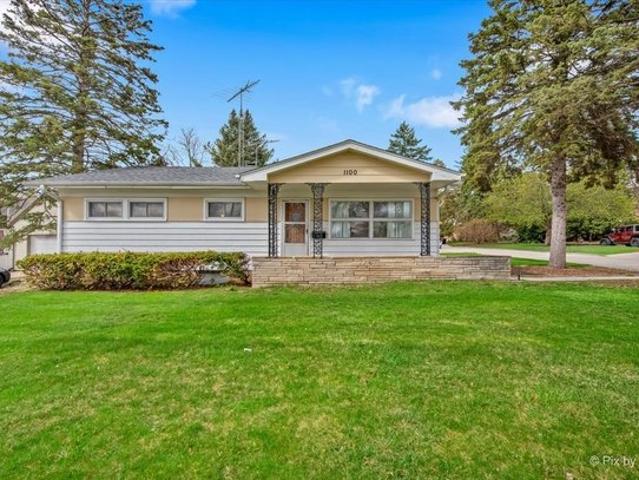 House for sale in Elgin, Illinois