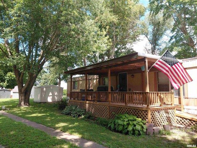 House for sale in Fulton, Illinois