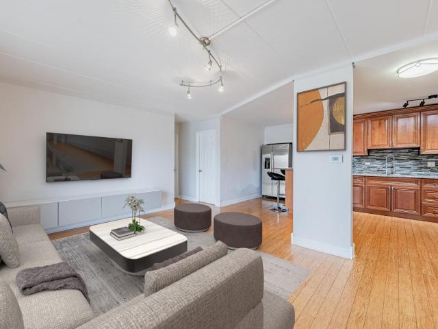 Condo for sale in Chicago Ridge