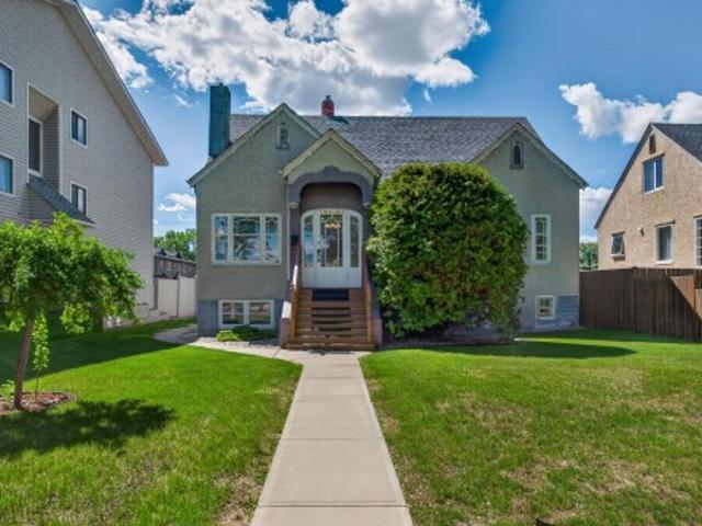 House for sale in Wedgewood, Alberta