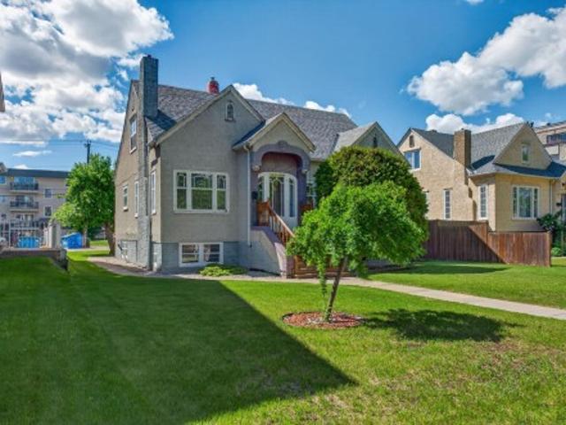 House for sale in Central McDougall, Edmonton