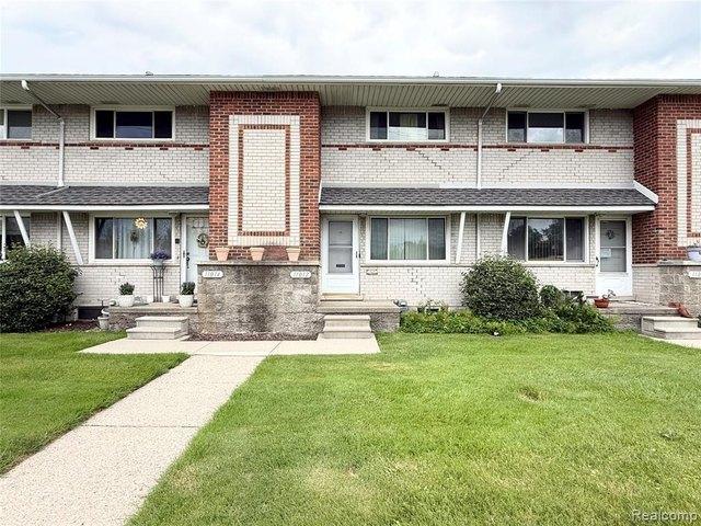 Townhouse for sale in Livonia, Michigan
