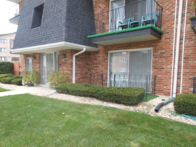 Condo for sale in Oak Lawn, Illinois