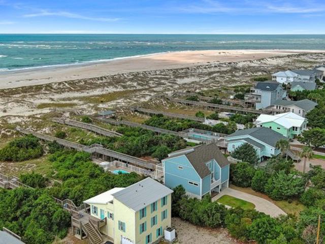 House for sale in Emerald Isle, North Carolina