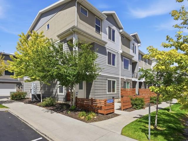 Townhouse for sale in South Jordan, Utah