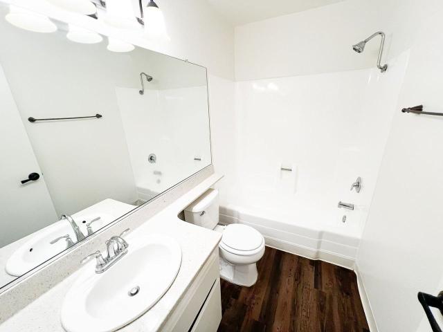 Apartment for rent in Sherman Oaks Neighborhood Council District, Canoga Park