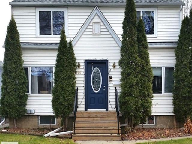 House for sale in Wedgewood, Alberta