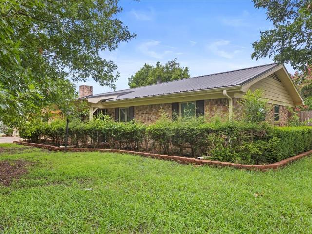 House for sale in Fannin, Texas