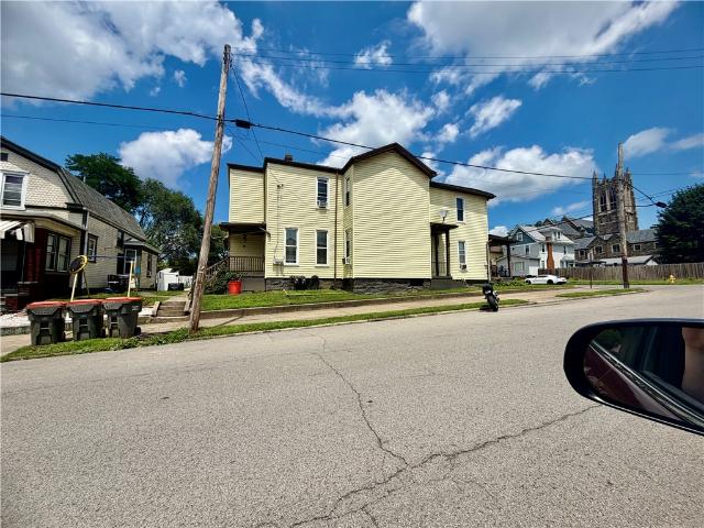 House for sale in Beaver, Pennsylvania