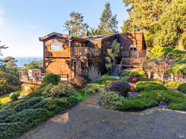 House for sale in Elk, California