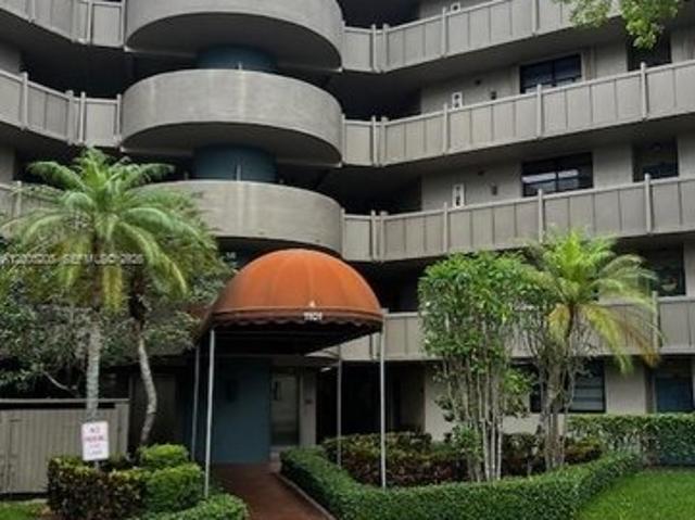 Condo for sale in Pembroke Pines, Florida