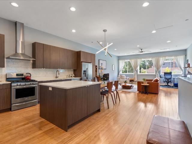 Condo for sale in Evanston, Illinois