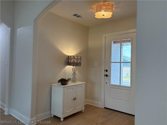 House for sale in Barling, Sebastian County