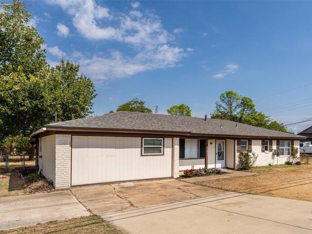 House for sale in Kennedale, Tarrant County