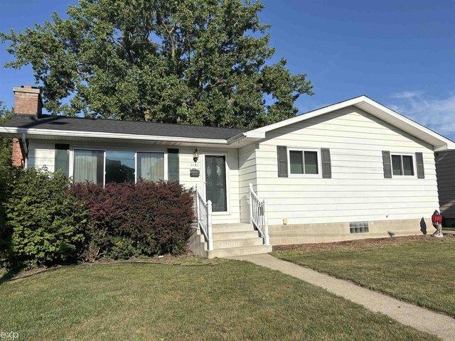 House for sale in Essexville, Michigan