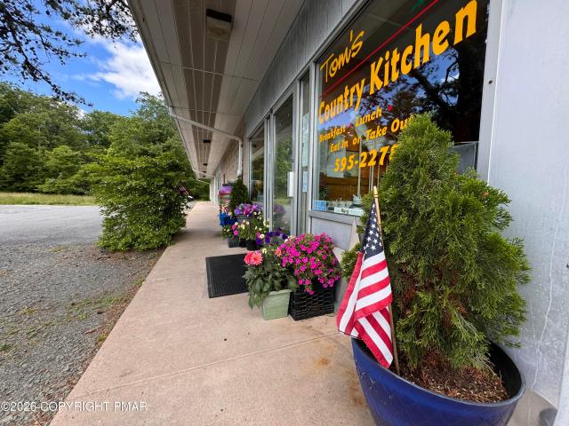 Commercial for sale in Buck Hill Falls, Pennsylvania
