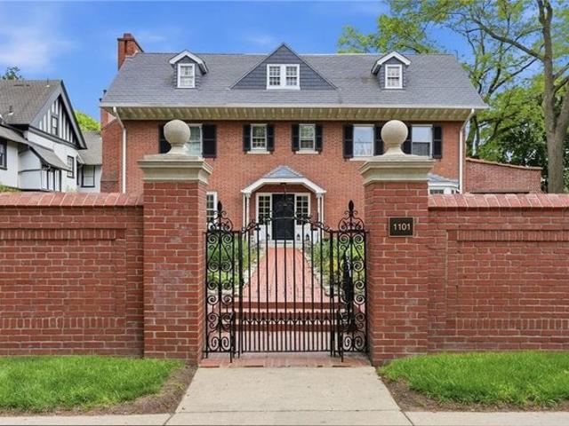 House for sale in Pittsburg, Pennsylvania
