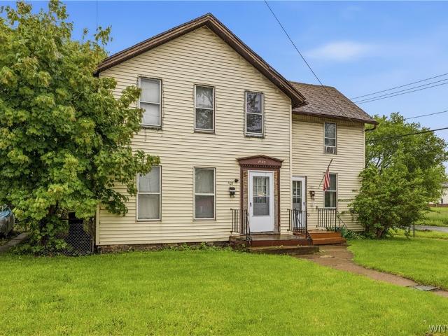 House for sale in Niagara, New York