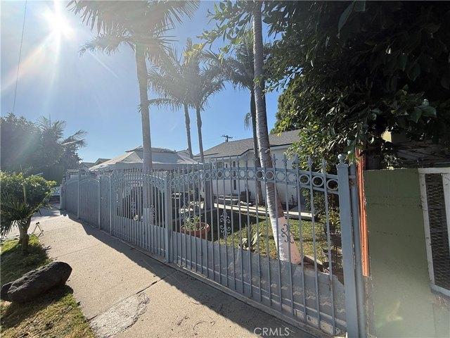 House for sale in Compton, California