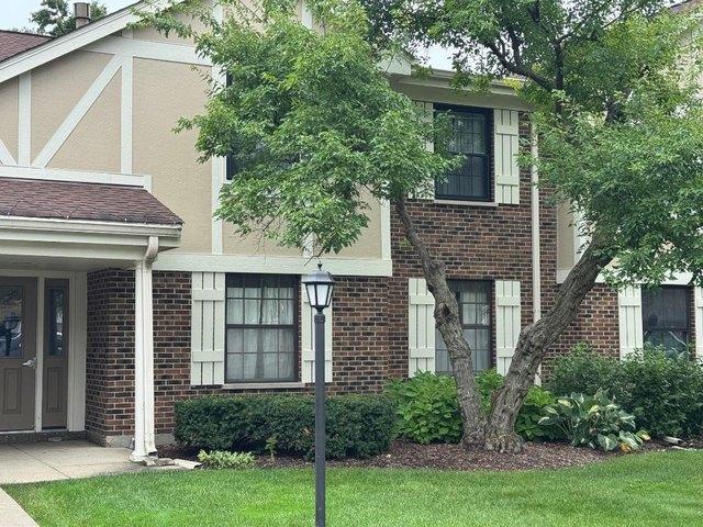 Condo for sale in Wheeling, Illinois