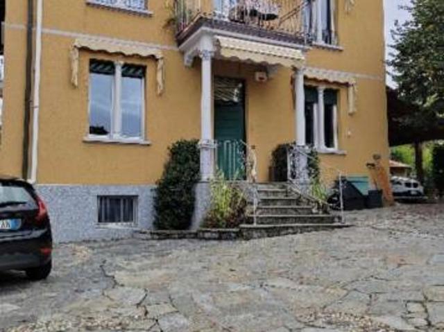 Villa Indipendente in vendita a Comunità Montana Valli del Verbano, Gavirate