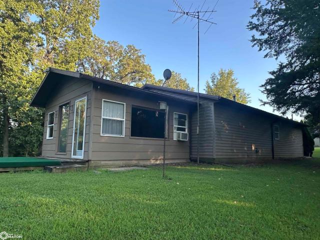 House for sale in Newport, Wapello