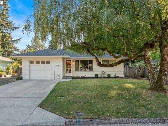 House for sale in Hector Campbell, Milwaukie