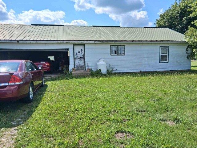 House for sale in Silver Lake, Indiana
