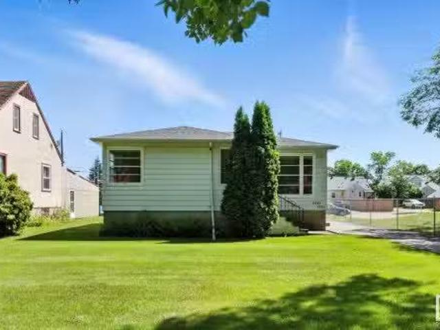 House for sale in Wedgewood, Alberta