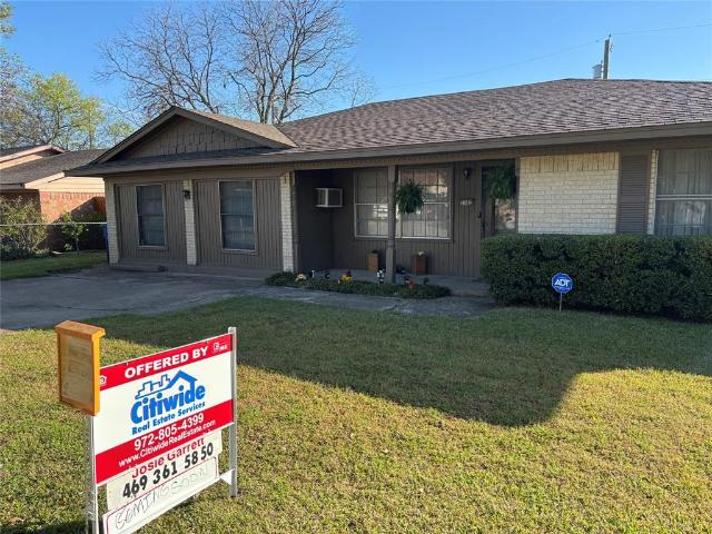 House for sale in Ellis, Texas