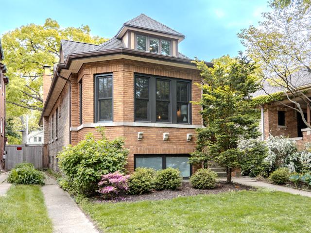 House for sale in Evanston