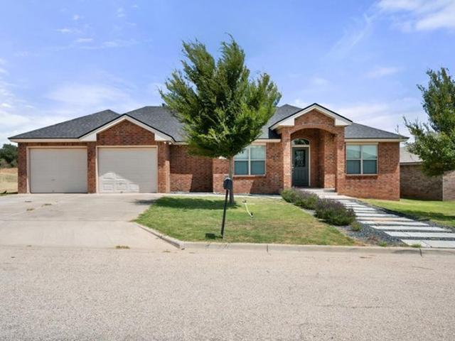 House for sale in Abernathy, Texas