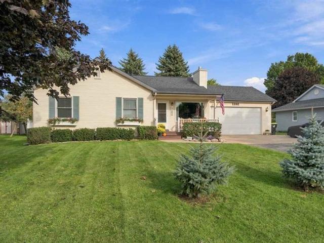 House for sale in Charlevoix, Charlevoix County