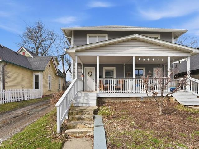 House for sale in Near Eastside, Camby